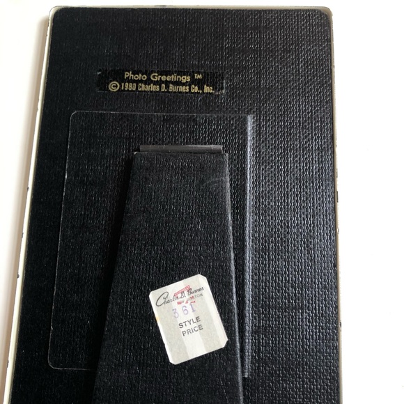 3 Vintage Picture Frames - Picture 3 of 4